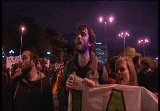 En torno a 250 estudiantes se manifiestan en Madrid en contra de los recortes de la educación pública