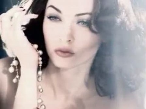 Megan Fox, nueva imagen de cosméticos Armani