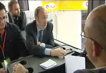 Rubalcaba pide a los gallegos que le "echen una mano" para convencer a los indecisos