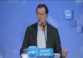 Rajoy vuelve a basar su mensaje en el paro