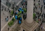 Miles de estudiantes indignados toman Trafalgar Square