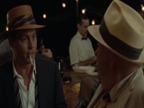 Johnny Deep es un adicto al tabaco