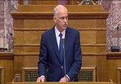Papandreu se enfrenta hoy a una moción de confianza en el Parlamento