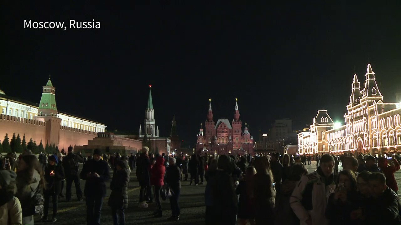 Global landmarks go dark for Earth Hour