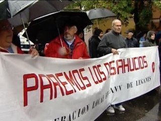 Decenas de personas evitan un desalojo en Leganés