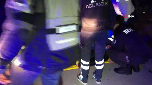Kaza sonrası şoka giren yaralıya ilk müdahaleyi yoldan geçen hemşire yaptı
