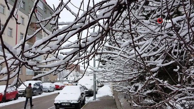 Mart Ayında Yağan Kar, Erzurum'u Beyaza Bürüdü!