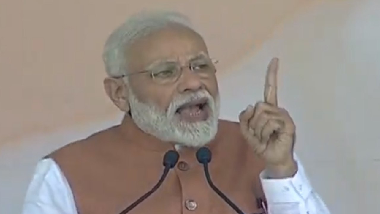 PM Modi ने जब Meerut Rally में Congress को दी ये खुली चेतावनी | वनइंडिया हिंदी
