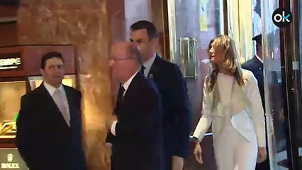 La ONG de 'sin techo' de Richard Gere no sabe nada de las donaciones que le prometió Sánchez por su libro