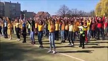 Sarrebourg : une flashmob aux couleurs de l’Allemagne au collège Mangin