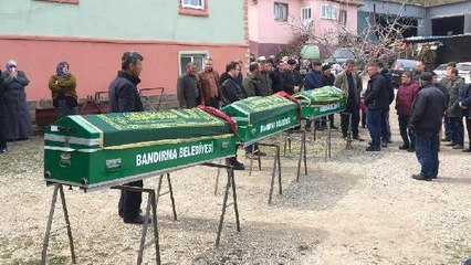 Sabah Kalkınca Annesi, Dedesi ve Anneannesinin Cesetleriyle Karşılaştı