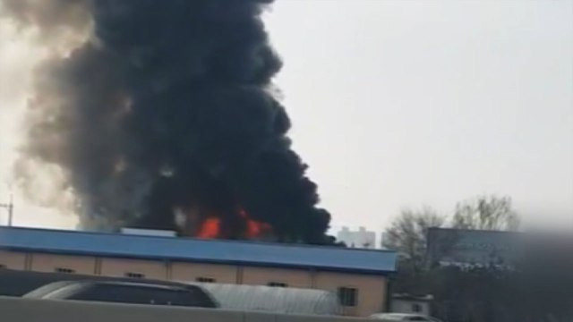 남양주 이불 공장에서 불...직원 8명 대피 / YTN