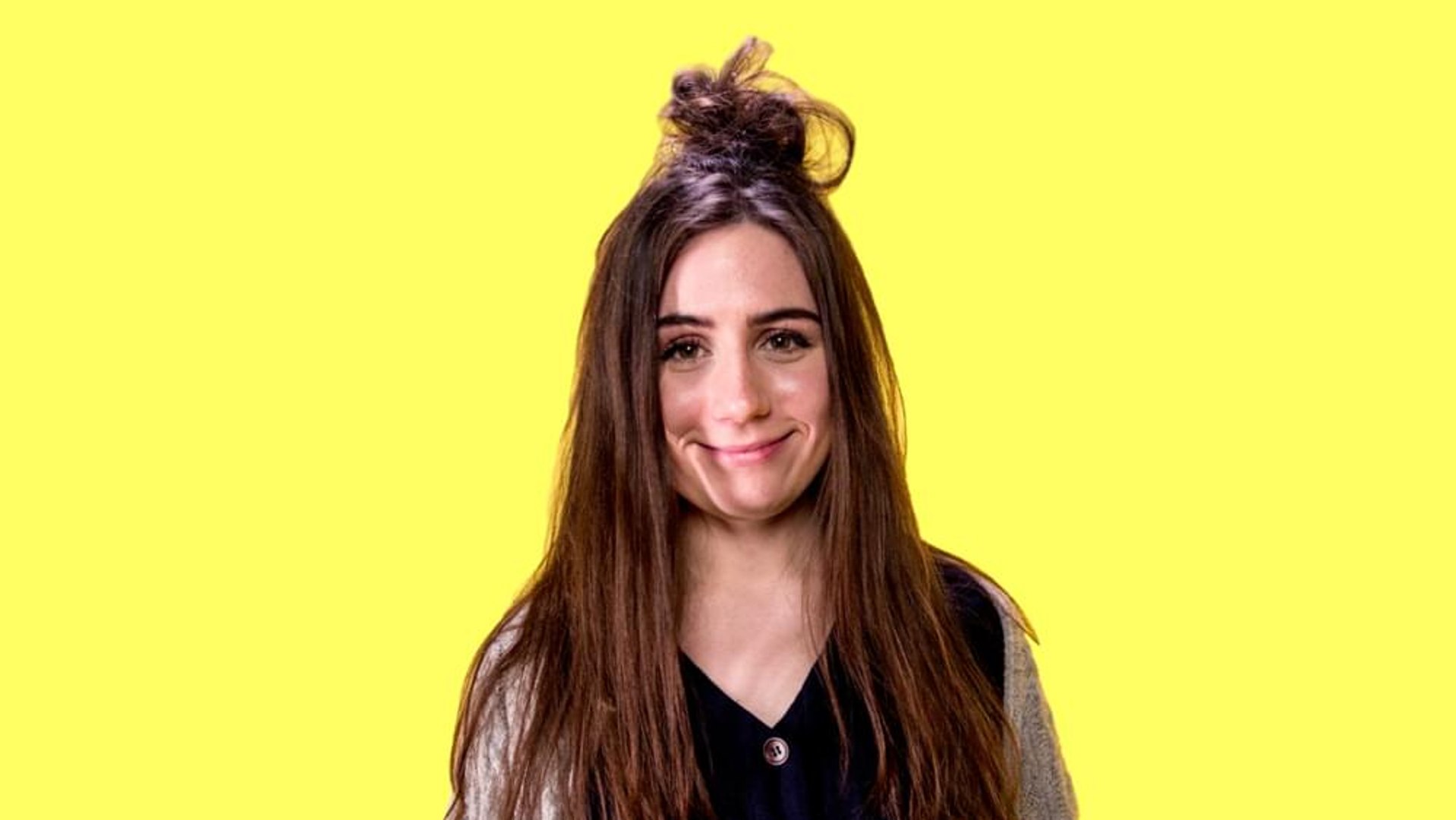 VIDEO: r Dodie Opens Up About Mental Health, Hid Lyrics to New Song  In Videos