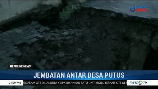 Jembatan Penghubung Antardesa di Semarang Putus