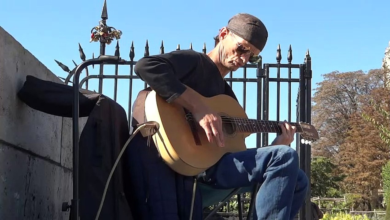Très belle musique interprétée par Château D'en Grin à Paris (octobre 2018)