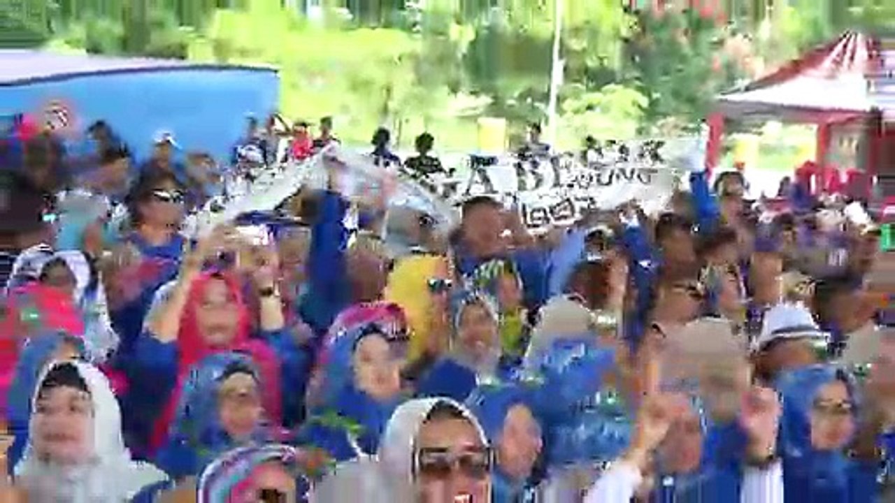 Reuni Akbar 2019 Part 3 - Bizantium Band cover The Ballad of Jhon and Yoko (The Beatles) Farhan and Hendar Slogi