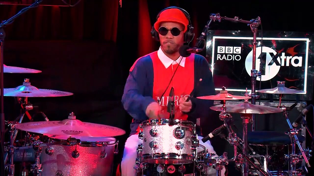 Anderson .Paak "Smile" Live @ BBC Radio 1Xtra "Live Lounge" with DJ Ace, 03-14-2019 Pt.2