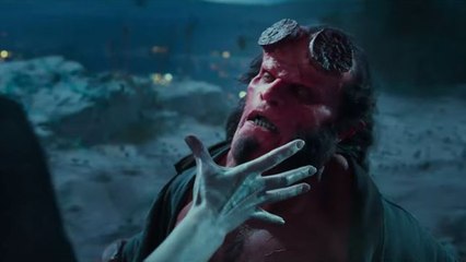 Hellboy Red Band Fragman (4)