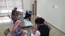 Türkiye'de Bir İlk...bilecikli Kadınlar Eski Gazeteleri Sanata Dönüştürüyor