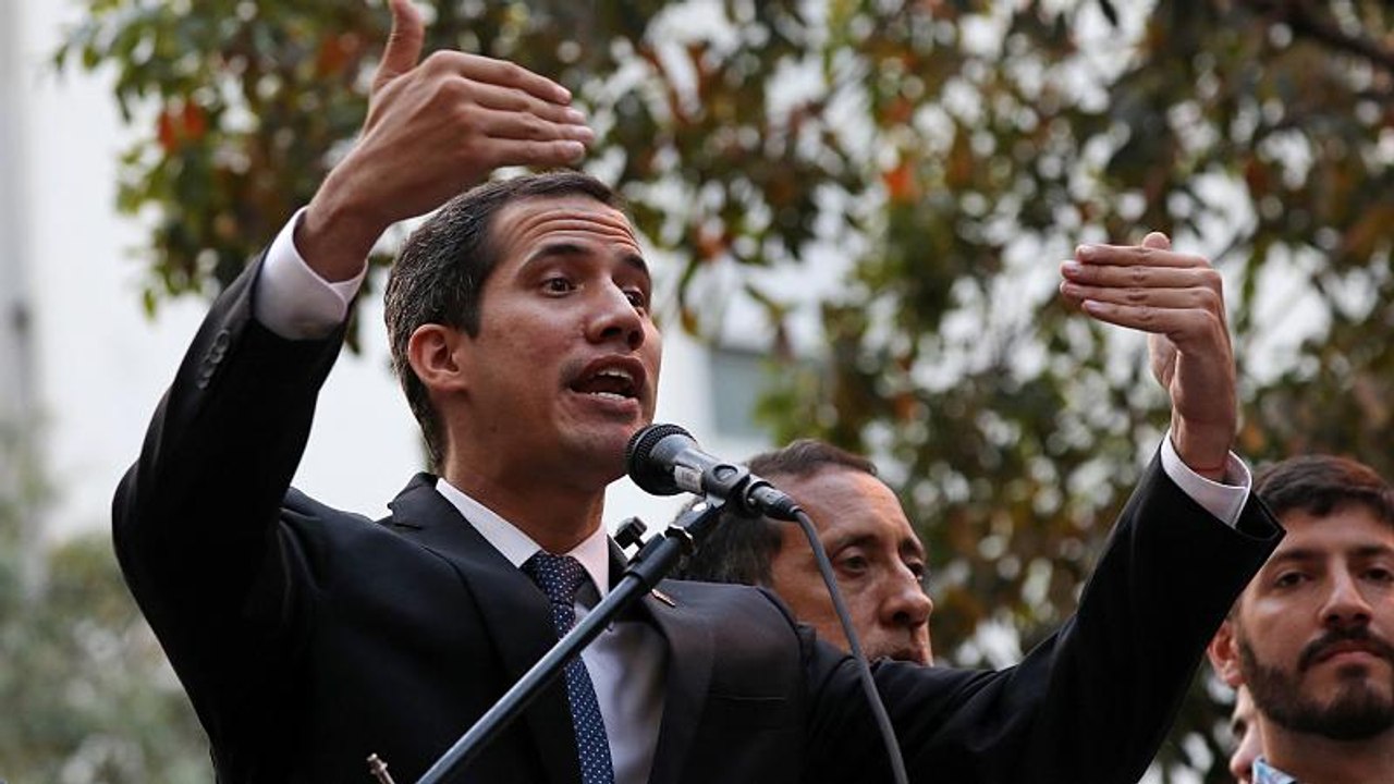 Хуан Гуайдо: "Это сотрясание воздуха"