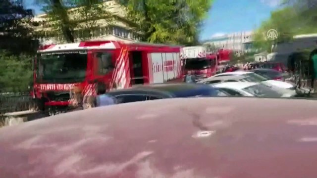 Okmeydanı Eğitim ve Araştırma Hastanesi'nde konteynır yangını - İSTANBUL