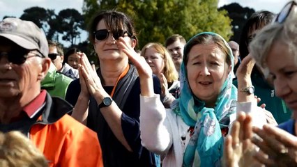 Christchurch: hommage aux victimes, le fils d'une victime réagit