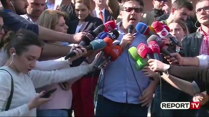 Report TV -Paloka mbyll protestën: Basha iu përshëndet nga Brukseli