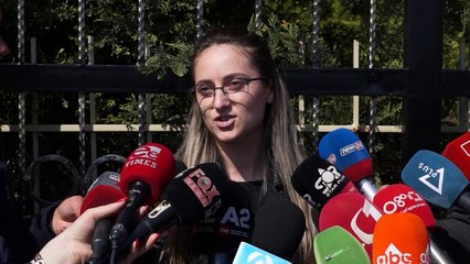 RTV Ora - Miqtë tregojnë kafen e fundit me Nardin, djali i cili u vra dje në Shkodër