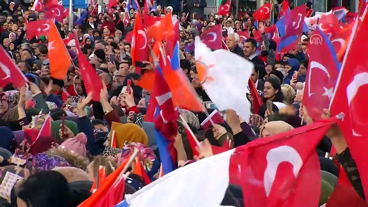 Cumhurbaşkanı Erdoğan: Bize nasıl saldırdıklarını görüyorsunuz ama istedikleri gibi saldırsınlar. Onların doları varsa bizim de Allah'ımız var - İSTANBUL