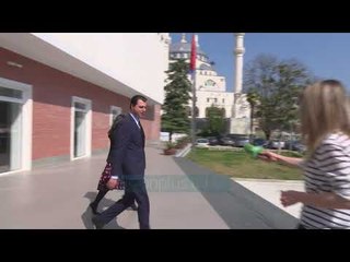 Gjermania “fundos” opozitën: Futuni në zgjedhje - News, Lajme - Vizion Plus