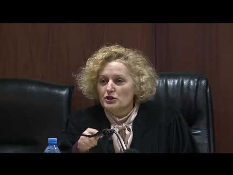 PROTESTA E 16 SHKURTIT RRËZOHET KËRKESA, FLORENC HOXHA NË BURG