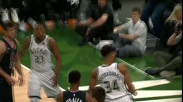 لقطة: كرة سلّة: جيانيس يقود باكس للفوز بعد تصدٍ رائع