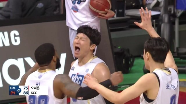 이정현 30점...KCC, 오리온 꺾고 4강 PO 진출 / YTN