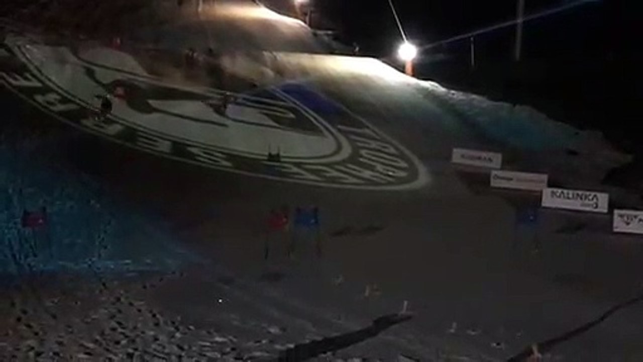 Camille Lacourt en piste lors du Trophée Serre Chevalier
