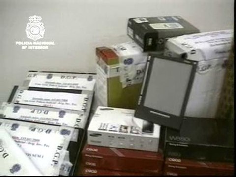 Cae una red internacional especializada en el fraude de tarjetas de crédito