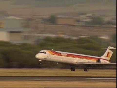 Iberia canceló ayer 15 vuelos en una jornada de retrasos generalizados