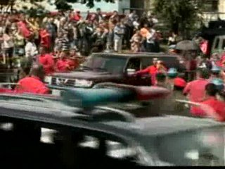 La oposición a Chávez se hace con las principales regiones