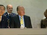 Los reyes y Zapatero inauguran la polémica sala de la ONU decorada por Barceló