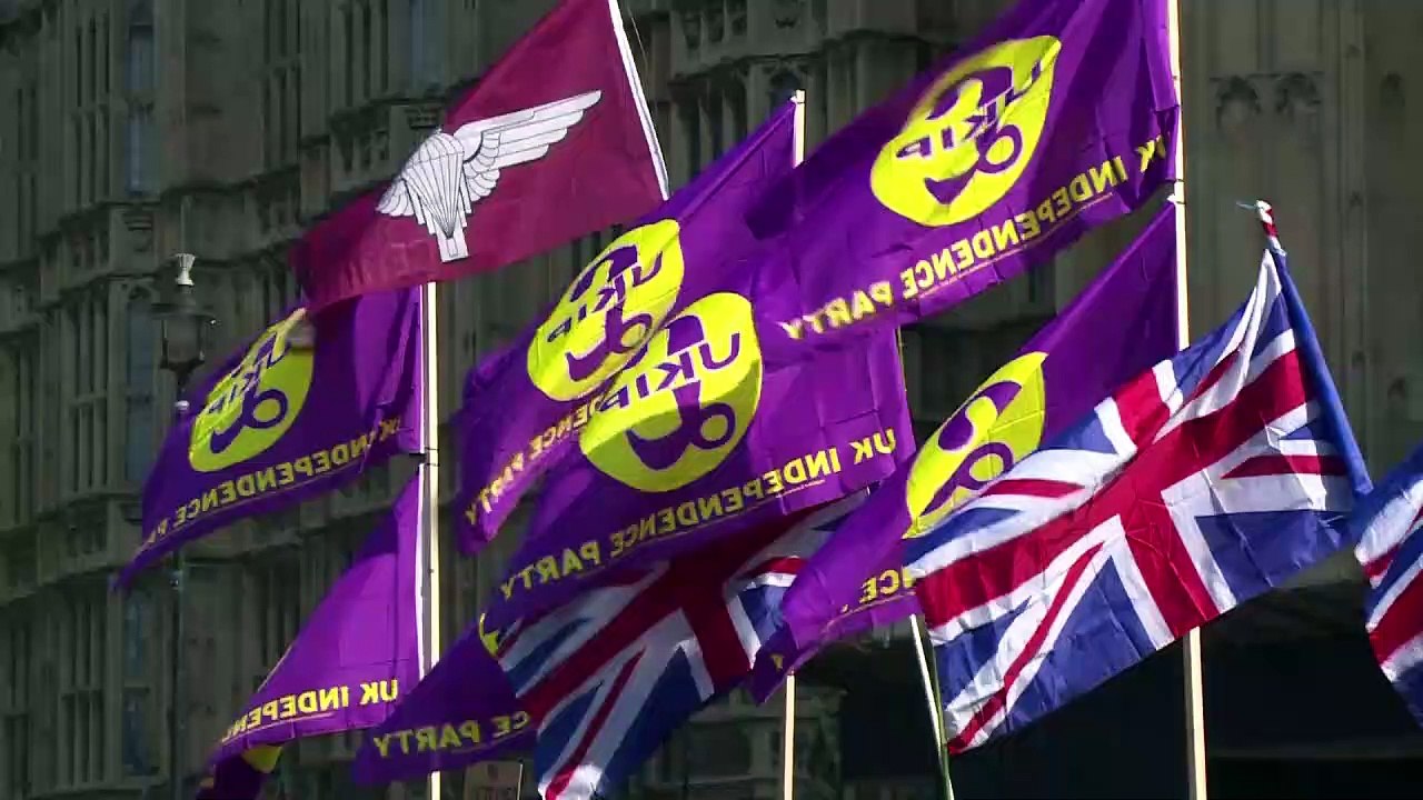 Brexit nas ruas e nos números