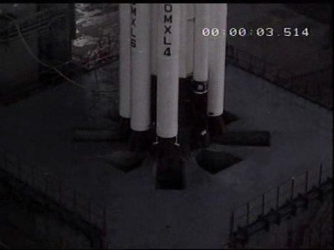 India lanza con éxito su primera misión espacial a la Luna