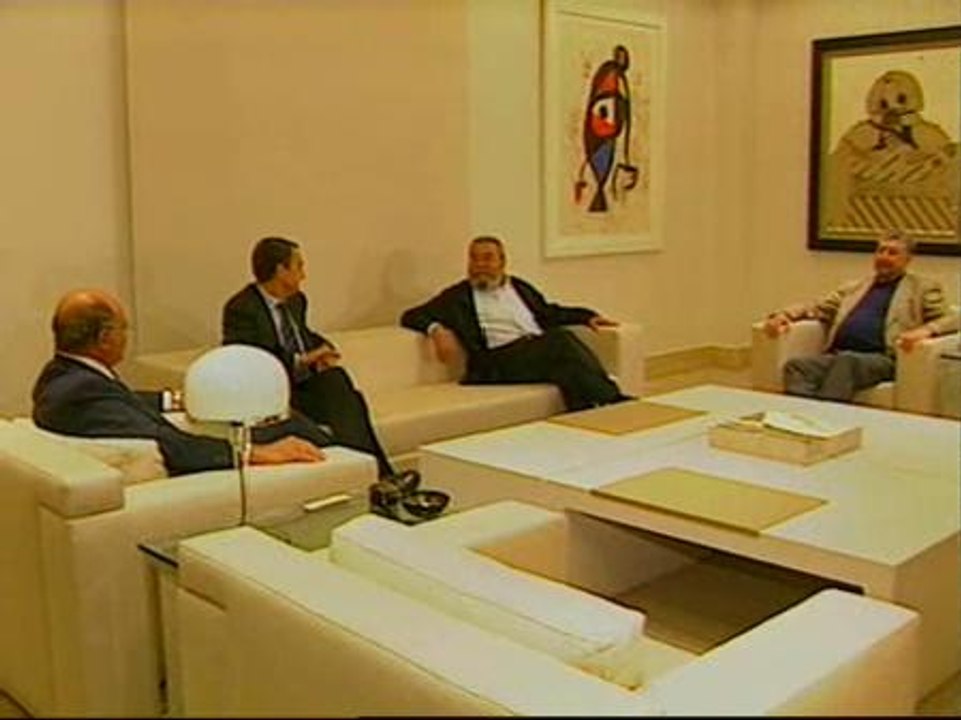Zapatero se reúne con empresarios y sindicatos para informales de las nuevas medidas tomadas por el Gobierno