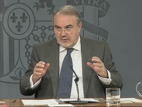 Solbes defiende el Fondo de Adquisición de Activos