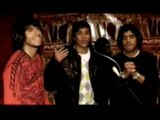 Maradona y Agüero cantan a las hijas del 'Pelusa'