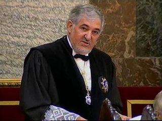 Pumpido se alegra de las ilegalizaciones del PCTV y ANV