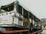 Encapuchados incendian un autobús en San Sebastián