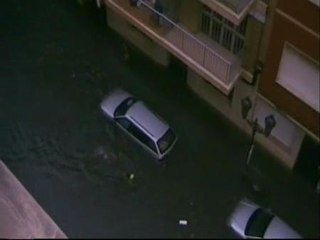 Las lluvias torrenciales se cobran la vida de un hombre en Valencia
