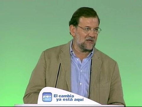 Rajoy: Las negociaciones y los experimentos sólo retrasan el final de ETA