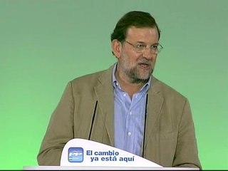 Rajoy: "Las negociaciones y los experimentos sólo retrasan el final de ETA"