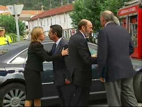 Rubalcaba y Chacón visitan la zona del atentado