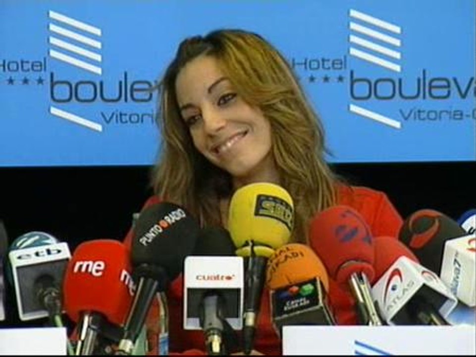 Almudena Cid se despide de la gimnasia muy emocionada